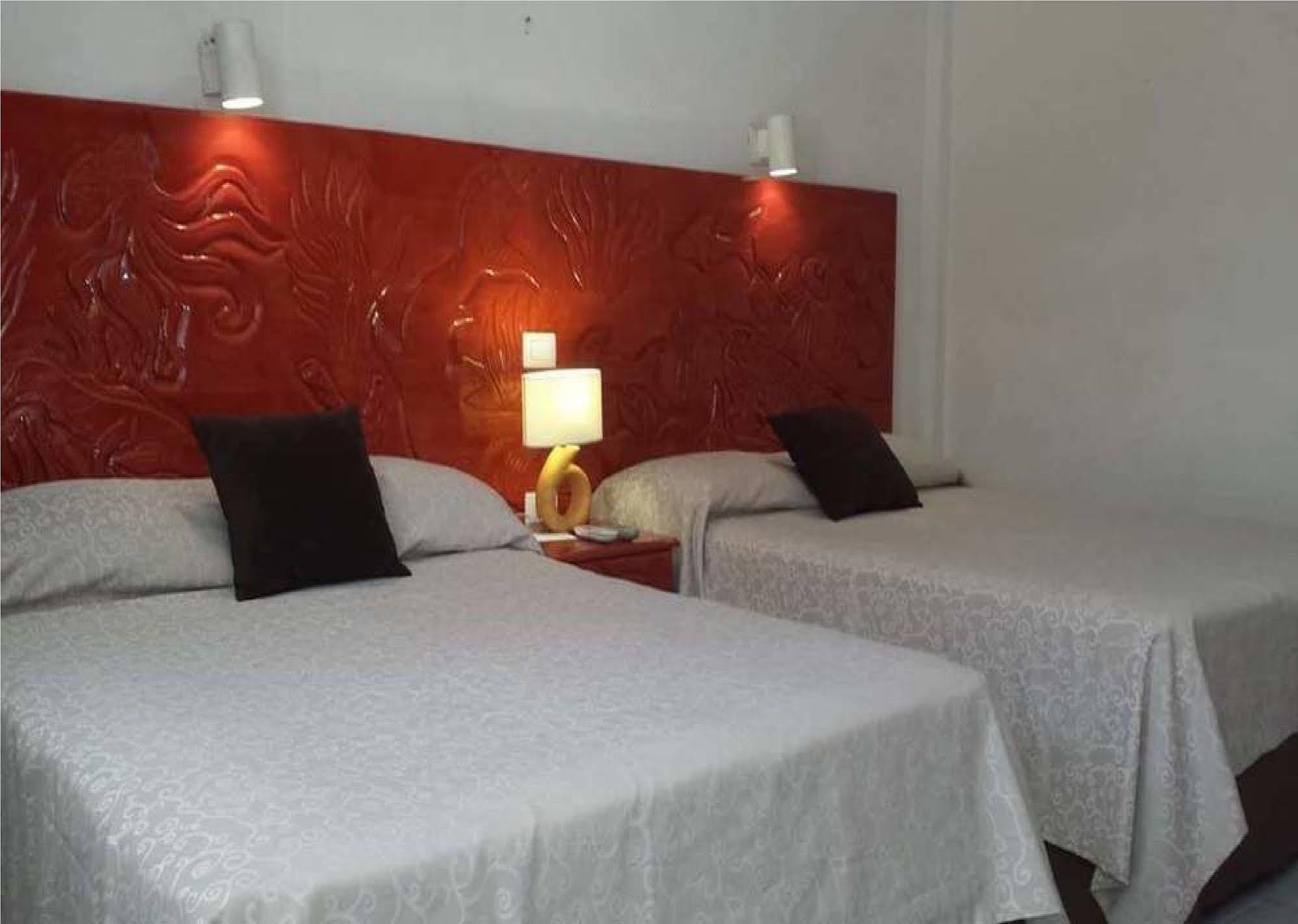 Hotel D Gomar อิสลามูเฮเรส ภายนอก รูปภาพ